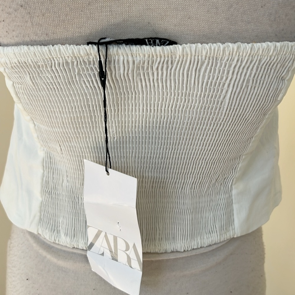 New! Zara Evru  medium Halter smocked back Top . - Picture 4 of 9